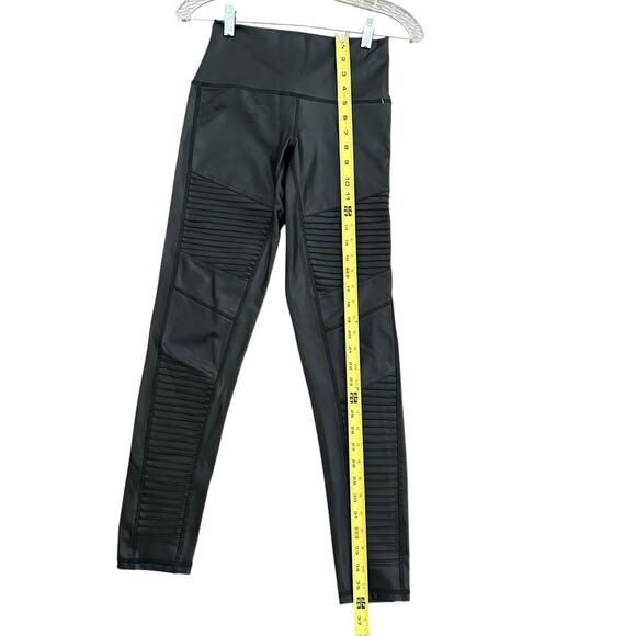 7 For All Mankind Moto Legging Womens Size XS Black Faux Leather Wide Waistband - Picture 6 of 10